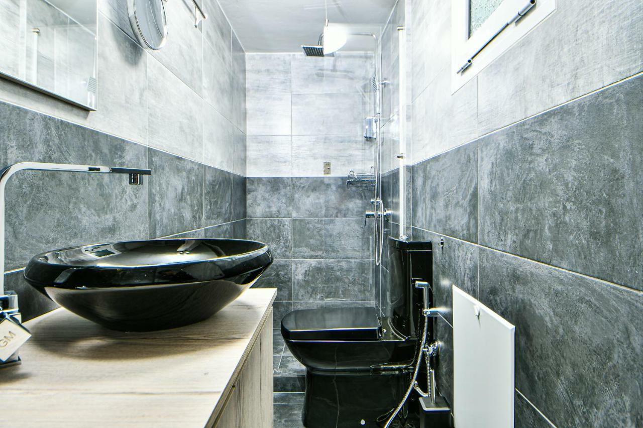 Cozy Blue Apartment By Zain Athens Luaran gambar