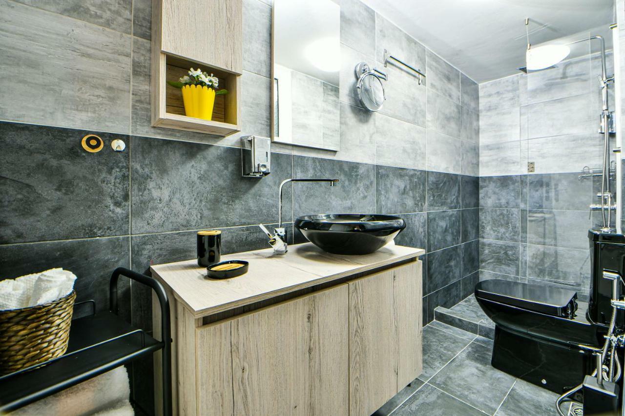 Cozy Blue Apartment By Zain Athens Luaran gambar